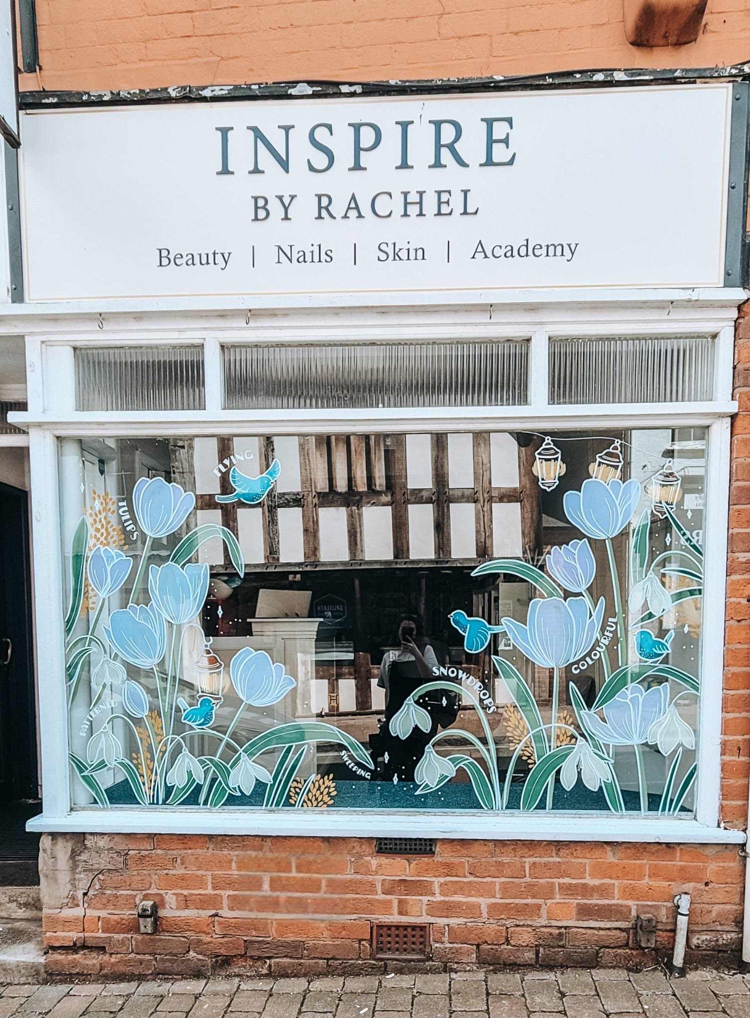 Whole window display